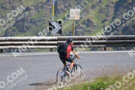 Photo #2401837 | 25-07-2022 11:07 | Passo Dello Stelvio - Peak BICYCLES