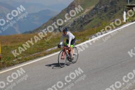 Photo #2410638 | 25-07-2022 12:03 | Passo Dello Stelvio - Peak BICYCLES