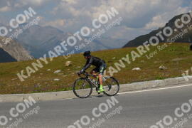 Photo #2392992 | 24-07-2022 13:34 | Passo Dello Stelvio - Peak BICYCLES