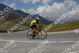 Photo #2392041 | 24-07-2022 13:15 | Passo Dello Stelvio - Peak BICYCLES
