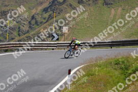 Photo #2409767 | 25-07-2022 11:53 | Passo Dello Stelvio - Peak BICYCLES