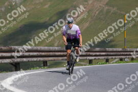 Foto #2380656 | 24-07-2022 10:30 | Passo Dello Stelvio - die Spitze BICYCLES