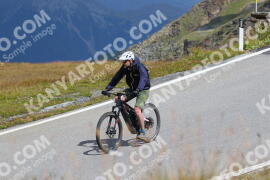 Foto #2430711 | 29-07-2022 12:08 | Passo Dello Stelvio - die Spitze BICYCLES