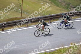 Foto #2464734 | 31-07-2022 15:08 | Passo Dello Stelvio - die Spitze BICYCLES