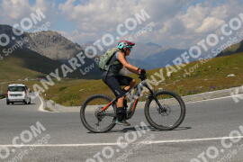 Photo #2394378 | 24-07-2022 14:25 | Passo Dello Stelvio - Peak BICYCLES