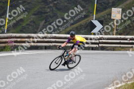 Photo #2431150 | 29-07-2022 12:18 | Passo Dello Stelvio - Peak BICYCLES