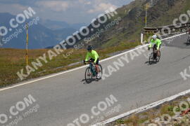 Photo #2413689 | 25-07-2022 13:26 | Passo Dello Stelvio - Peak BICYCLES