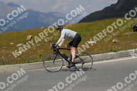 Photo #2394847 | 24-07-2022 15:05 | Passo Dello Stelvio - Peak BICYCLES