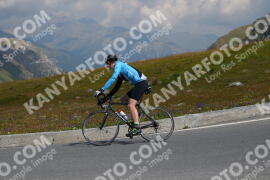 Photo #2384852 | 24-07-2022 11:24 | Passo Dello Stelvio - Peak BICYCLES