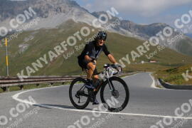 Photo #2376785 | 24-07-2022 09:36 | Passo Dello Stelvio - Peak BICYCLES
