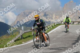 Photo #2573375 | 10-08-2022 10:07 | Pordoi Pass BICYCLES