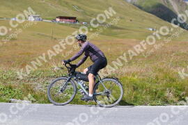 Photo #2490394 | 02-08-2022 15:14 | Passo Dello Stelvio - Peak BICYCLES