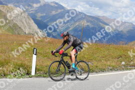 Photo #2488720 | 02-08-2022 13:42 | Passo Dello Stelvio - Peak BICYCLES