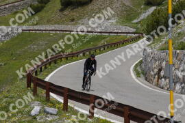 Fotó #3177189 | 20-06-2023 12:21 | Passo Dello Stelvio - Vízesés kanyar Bicajosok