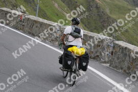 Photo #3265659 | 28-06-2023 13:00 | Passo Dello Stelvio - Prato side BICYCLES