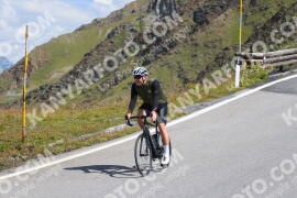Foto #2429787 | 29-07-2022 11:48 | Passo Dello Stelvio - die Spitze BICYCLES