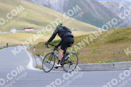 Foto #2410572 | 26-07-2022 11:20 | Passo Dello Stelvio - die Spitze BICYCLES