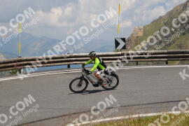 Foto #2412860 | 25-07-2022 12:45 | Passo Dello Stelvio - die Spitze BICYCLES