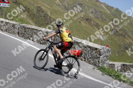 Photo #3223937 | 25-06-2023 14:24 | Passo Dello Stelvio - Prato side BICYCLES