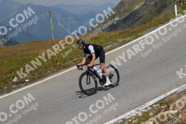 Photo #2413457 | 25-07-2022 13:12 | Passo Dello Stelvio - Peak BICYCLES