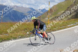 Photo #2486463 | 02-08-2022 12:44 | Passo Dello Stelvio - Peak BICYCLES