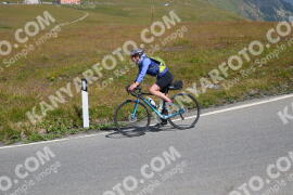 Photo #2408927 | 25-07-2022 11:35 | Passo Dello Stelvio - Peak BICYCLES