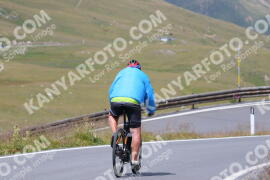 Photo #2413785 | 25-07-2022 13:44 | Passo Dello Stelvio - Peak BICYCLES