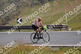 Photo #2412352 | 25-07-2022 12:29 | Passo Dello Stelvio - Peak BICYCLES