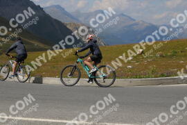 Photo #2395121 | 24-07-2022 15:38 | Passo Dello Stelvio - Peak BICYCLES