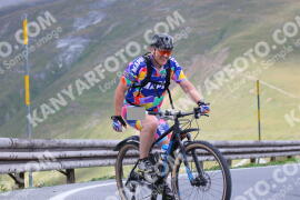 Photo #2410684 | 26-07-2022 11:31 | Passo Dello Stelvio - Peak BICYCLES