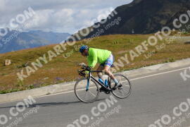 Photo #2409975 | 26-07-2022 09:35 | Passo Dello Stelvio - Peak BICYCLES
