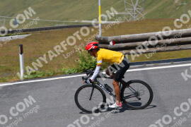 Foto #2411889 | 25-07-2022 12:19 | Passo Dello Stelvio - die Spitze BICYCLES