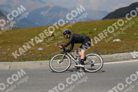 Foto #2394410 | 24-07-2022 14:30 | Passo Dello Stelvio - die Spitze BICYCLES