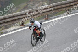 Photo #2423235 | 27-07-2022 14:21 | Passo Dello Stelvio - Peak BICYCLES