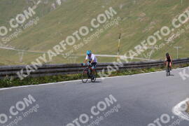 Foto #2410682 | 25-07-2022 12:03 | Passo Dello Stelvio - die Spitze BICYCLES