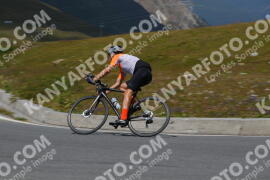 Photo #2394303 | 24-07-2022 14:21 | Passo Dello Stelvio - Peak BICYCLES