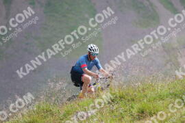 Foto #2423575 | 27-07-2022 10:56 | Passo Dello Stelvio - die Spitze BICYCLES