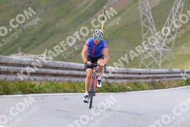 Photo #2464289 | 31-07-2022 14:47 | Passo Dello Stelvio - Peak BICYCLES