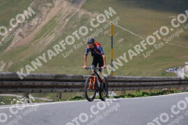 Photo #2393322 | 24-07-2022 13:39 | Passo Dello Stelvio - Peak BICYCLES