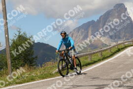 Photo #2577089 | 10-08-2022 12:13 | Pordoi Pass BICYCLES