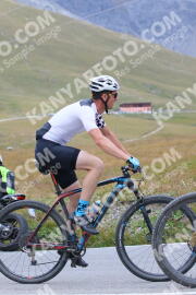Photo #2461589 | 31-07-2022 12:09 | Passo Dello Stelvio - Peak BICYCLES