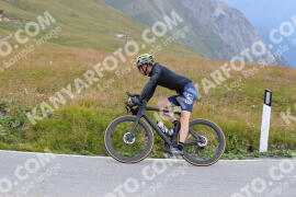 Photo #2458866 | 31-07-2022 10:57 | Passo Dello Stelvio - Peak BICYCLES