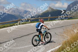 Photo #2575398 | 10-08-2022 11:24 | Pordoi Pass BICYCLES