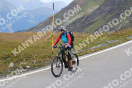Photo #2435162 | 29-07-2022 14:00 | Passo Dello Stelvio - Peak BICYCLES
