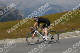 Photo #2393992 | 24-07-2022 14:03 | Passo Dello Stelvio - Peak BICYCLES