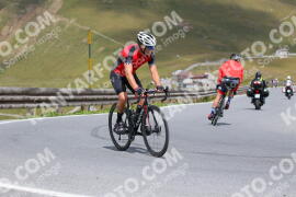 Photo #2410881 | 26-07-2022 11:50 | Passo Dello Stelvio - Peak BICYCLES
