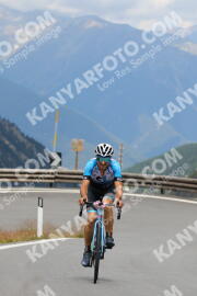 Photo #2422953 | 27-07-2022 13:09 | Passo Dello Stelvio - Peak BICYCLES