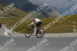 Photo #2392356 | 24-07-2022 13:21 | Passo Dello Stelvio - Peak BICYCLES