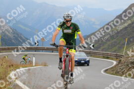 Foto #2459374 | 31-07-2022 11:09 | Passo Dello Stelvio - die Spitze BICYCLES