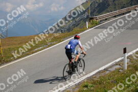 Foto #2399296 | 25-07-2022 10:42 | Passo Dello Stelvio - die Spitze BICYCLES